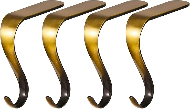 Marke: Yuokwer 4 Stück Weihnachtsstrumpfhalter für Kaminsims, Metallsocken, Kleiderbügel für Regal, Kamin, Girlande, Kaminsims, Griff-Set, Weihnachtsstrümpfe, Haken für Weihnachtsfeier, Dekoration (4 Stück Bronze) — Weihnachtsdeko