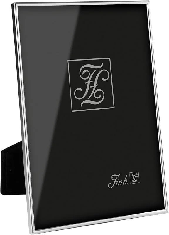 Besuche den Fink-Store Fink Bilderrahmen 13x18 silber rechteckig – Fotorahmen versilbert anlaufgeschützt – Rückseite Samt - Bilder Rahmen Maße 14 x 19 cm – Geschenke für Frauen Muttertag Geburtstag — Kerzenlicht Abendessen