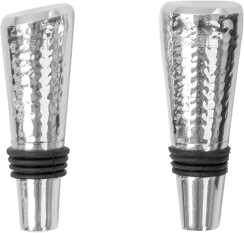 Besuche den Fink-Store Fink Flaschenverschlüsse 2er Set Aluminium gehämmert - Weinverschluss Stopfen mit strukturierter Oberfläche - Barzubehör zum sicheren Verschließen von Weinflaschen & zum Bewahren der Aromen — Wein und Festtafel