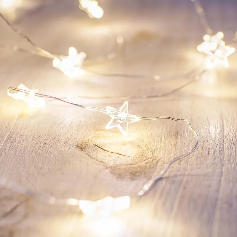 Besuche den Lights4fun-Store Lights4fun 40er Micro LED Stern Draht Lichterkette warmweiß Batteriebetrieb Timer Weihnachtsdeko Weihnachten Advent Christfest Beleuchtet Weihnachtsbeleuchtung innen Deko — Kerzenlicht Abendessen