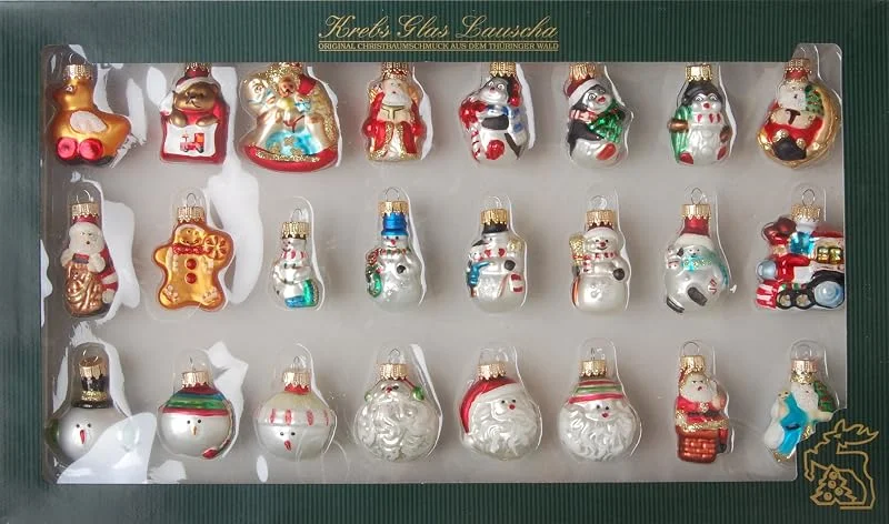 Marke: Krebs Glas Lauscha Krebs Glas Lauscha - Mini Figurensortiment - 24 Stück - kleine Glasfiguren als Weihnachtsbaumschmuck - Glaskugeln — Weihnachtsdeko