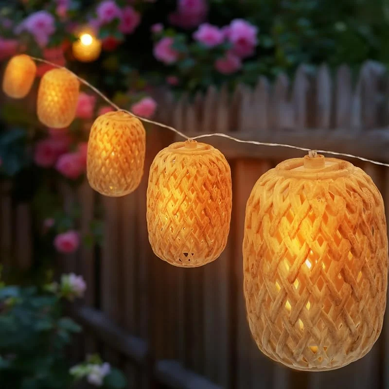 Besuche den Spetebo-Store Spetebo Solar Lichterkette mit 10 ovalen Lampions in Rattan Optik - 450 cm - LED Garten Deko Beleuchtung warm weiß - Party Pavillon Terrasse Balkon Zimmer Dekoration Stimmungslicht wasserfest — Weihnachtsbeleuchtung
