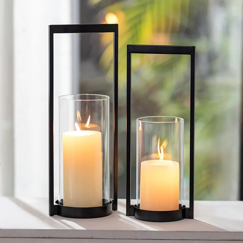 Besuche den Sziqiqi-Store Sziqiqi Hurricane Kerzenhalter für Säule: schwarzer moderner Kerzenhalter für den Tisch, geometrischer Kerzenständer, 2er-Set mit Glas für Wohnzimmer, Kamin, Weihnachtsdekoration — Kerzenlicht Abendessen