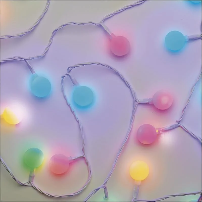 Besuche den EMOS-Store EMOS LED-Lichterkette Cherry bunt für Innen und Außen, 4m lange Weihnachtslichterkette mit 40 LEDs in Kugelform 2, 5cm, 6h Timer, Netzteil und Transformator, für Partys, Weihnachten, Deko — Weihnachtsbeleuchtung