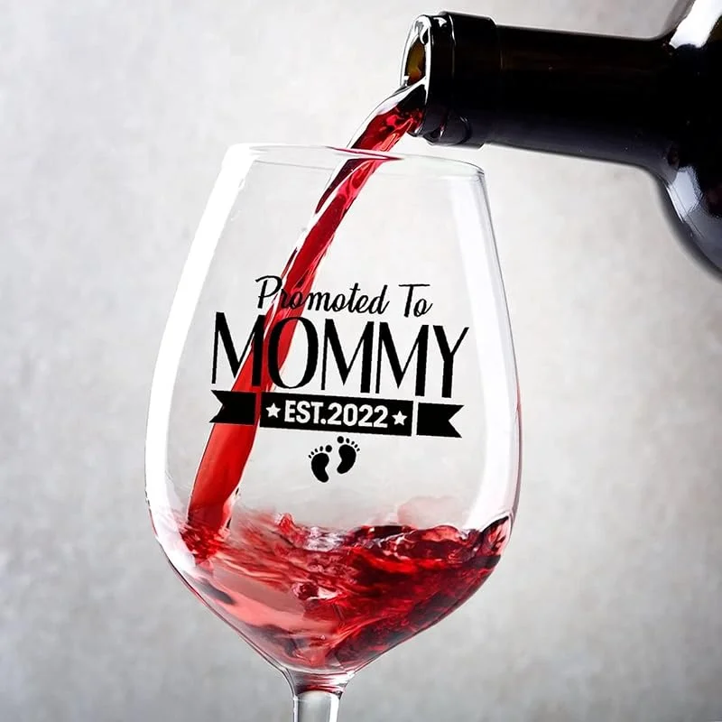 Marke: Rimego Rotweingläser Promoted to Mommy Weinglas Geschenke für Frauen Set mit 2 Stück für Paare Jahrestag Hochzeit Geschenk personalisierte Weingeschenke für Frauen und Männer 482 ml — Wein und Festtafel