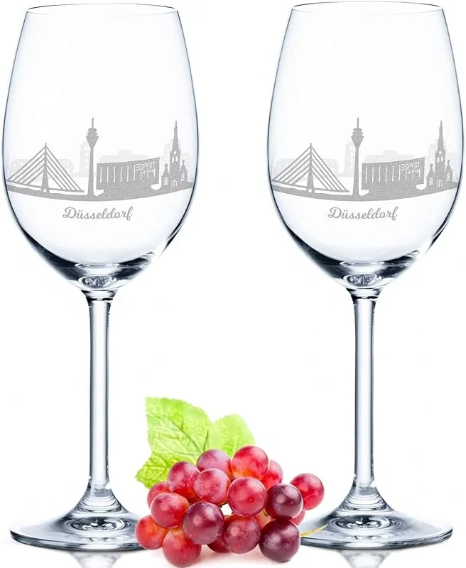 Besuche den GRAVURZEILE-Store GRAVURZEILE Weingläser mit Gravur - Skyline Düsseldorf im Set - Hochwertige 360° Lasergravur - schönes Geschenk als Andenken, Souvenir oder für Sammler & Weingenießer zum Geburtstag — Wein und Festtafel