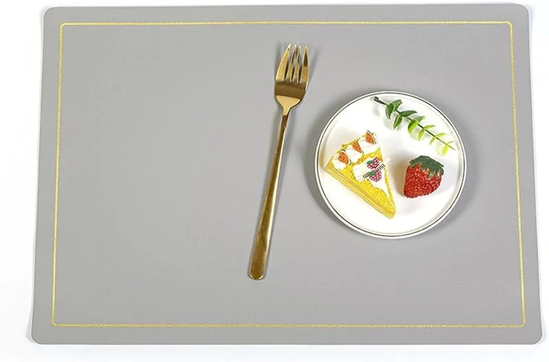 Besuche den Epinki-Store Epinki Tischset Boho Quadratisch, 2Pcs Set 30x43CM Platzdeckchen Weihnachten Waschbar Einfarbig Golden Linien aus PU Leder, Tischuntersetzer Couchtisch Hellgrau für küche Speisetisch Hotel — Küche & Haushalt