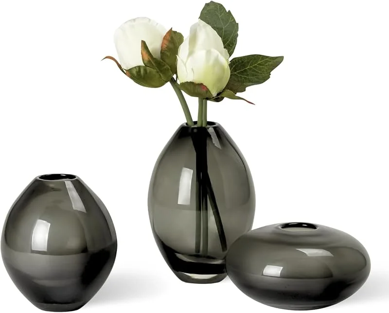 Marke: Torre & Tagus Torre & Tagus Mini Lustre Vase, Glas, Smoke, Assorted — Kerzenlicht Abendessen