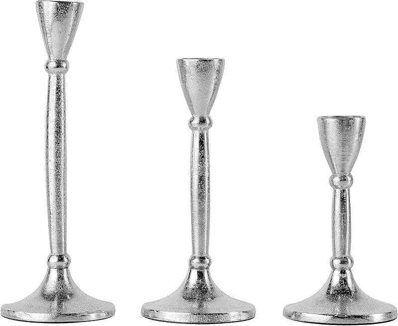 Besuche den MichaelNoll-Store 3er Set Kerzenständer Kerzenhalter Aluminium Silber Deko - Kerzenleuchter Modern für Stabkerzen - Tischdeko Hochzeit - Dekoration Wohnzimmer - H 18, 23 und 28 cm — Kerzenlicht Abendessen