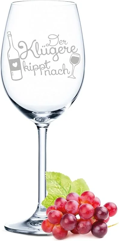 Besuche den GRAVURZEILE-Store GRAVURZEILE Weinglas mit Gravur - Der klügere kippt nach - Geschenk für Weinliebhaber - Witziges Glas mit Spruch - Geschenke für Sie & Ihn zum Geburtstag oder Weihnachten — Wein und Festtafel