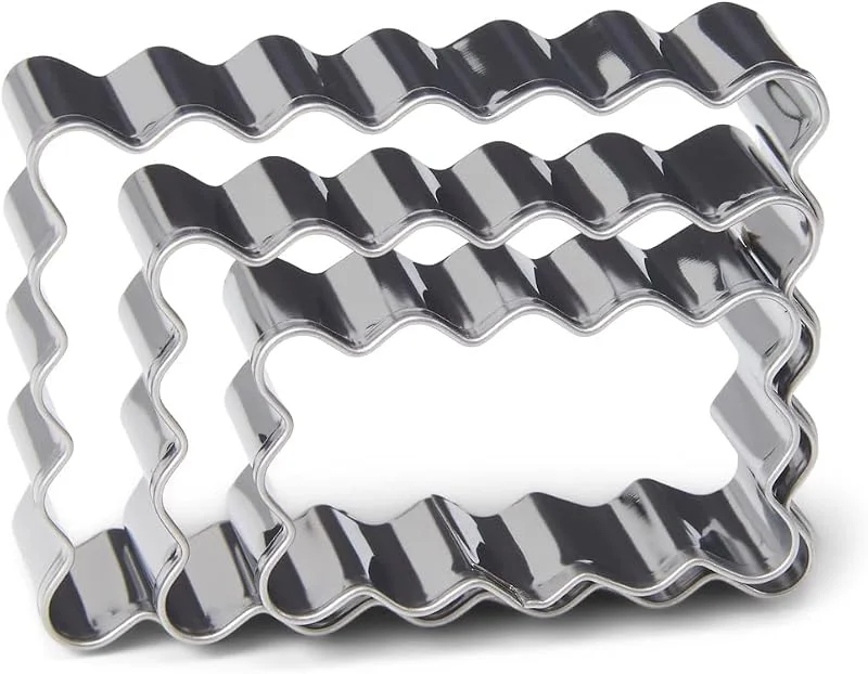 Marke: patisse patisse 13706 – Set mit 3 rechteckigen und gezackten Ausstechformen für Kekse, aus Edelstahl, 3 Größen: 4, 5 x 2, 5 cm, 5, 5 x 3, 5 cm, 6, 5 x 4, 5 cm — Weihnachtskueche