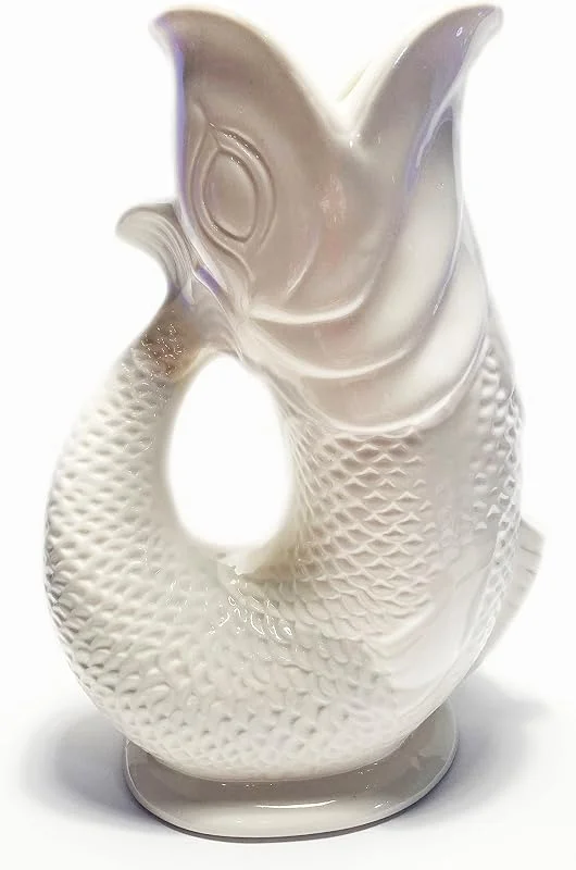 Marke: Mazeology Mazeology 's White Porcelain Gurgle Fish Shaped Water Jug 1, 5 Liter Fassungsvermögen 26, 7 cm hoch — Wein und Festtafel