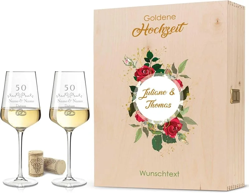 Besuche den GRAVURZEILE-Store GRAVURZEILE Weißweingläser mit Gravur - Goldene Hochzeit - Holzkiste — Wein und Festtafel