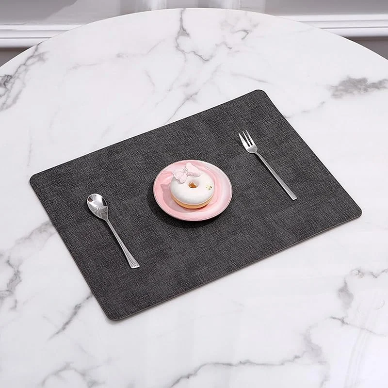 Besuche den Epinki-Store Epinki 2er Set Tischset Elegant Quadratisch 30x43CM, PU Leder Platzdeckchen Natur Umkehrbar Gewebt Muster Anti-Rutsch, Tischuntersetzer Vintage Grau Schwarz für küche Speisetisch Hotel — Küche & Haushalt