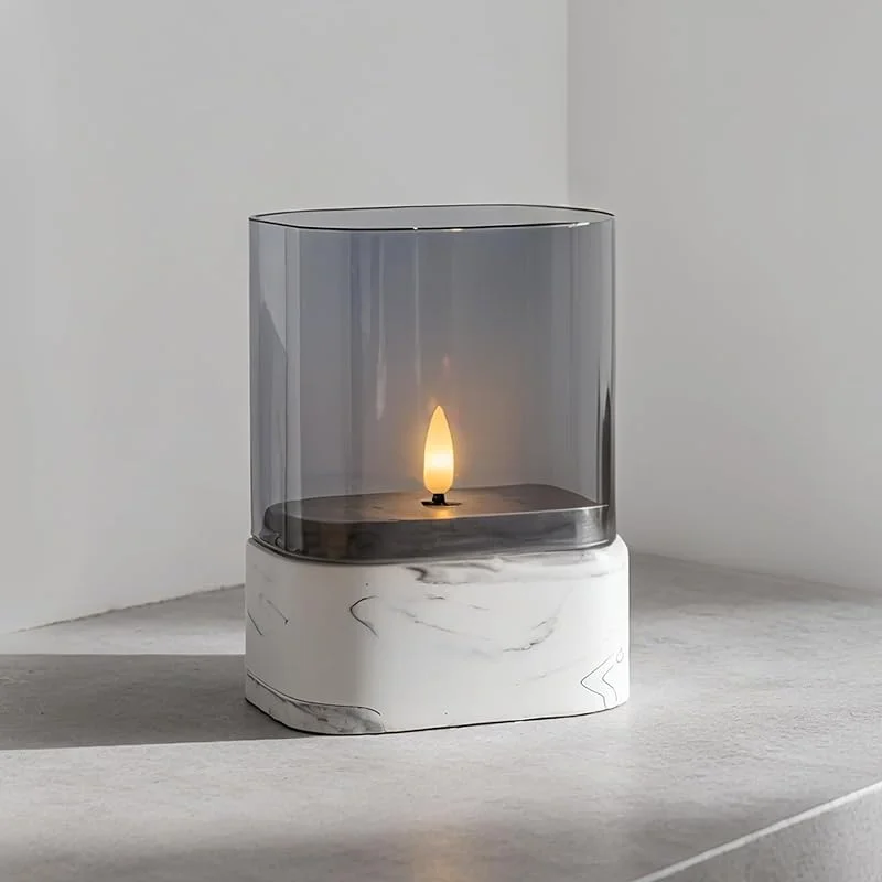 Besuche den Fanna-Store Fanna Flammenlose Rechteckige LED-Kerze im Grauglas mit Marmor-Optik, Glaswindlicht mit Timer für Weihnachten, Heimdekoration und Innenräume - 12 x 8 x 15 cm — Kerzenlicht Abendessen