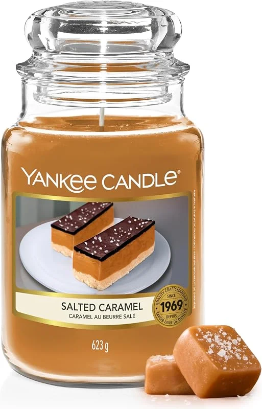 Besuche den Yankee Candle-Store Yankee Candle Duftkerze im Glas (groß), Salted Caramel, Kerze mit langer Brenndauer bis zu 150 Stunden, Perfekte Geschenke für Frauen — Kerzenlicht Abendessen