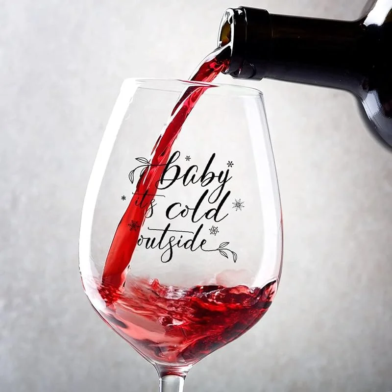 Marke: Rimego Weinglas-Kelch Baby It's Cold Outside, individuelle Weingläser, personalisierbar, 2er-Set für Paare, Jahrestag, Hochzeit, Geschenk, personalisierte Weingeschenke für Frauen und Männer, 482 ml — Wein und Festtafel