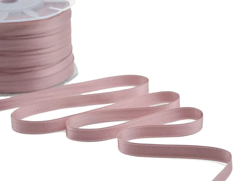 Besuche den Furlanis-Store Furlanis - Doppelsatinband, Italienische Gewebe - Antiquarisch Rose, 10 mm x 100 m, Altrosa — Geschenkverpackung