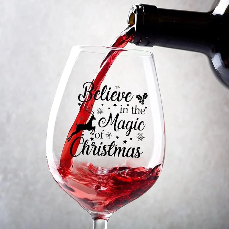 Marke: Rimego Rotweingläser 2er-Set, Believe in The Magic of Christmas Weingläser 17 oz individuelle Weingeschenke für Frauen und Männer zum Geburtstag, Weihnachten und zu besonderen Anlässen — Wein und Festtafel