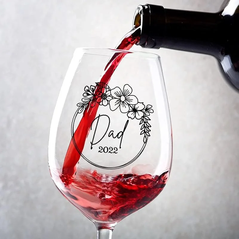 Marke: Rimego Weinglas-Kelch, Promoted to Dad, Weinglas-Set mit 2 Mutter-Weingläsern für Paare, Jahrestag, Hochzeit, Geschenk, personalisierte Weingeschenke für Frauen und Männer — Wein und Festtafel