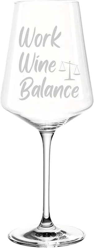 Besuche den EKM Living-Store Leonardo Puccini Weinglas 560ml mit Gravur Work Wine Balance - Witziges Geschenk für Weinliebhaber - Glas mit Spruch - Geburtstagsgeschenk für Sie & Ihn (Balance) — Wein und Festtafel