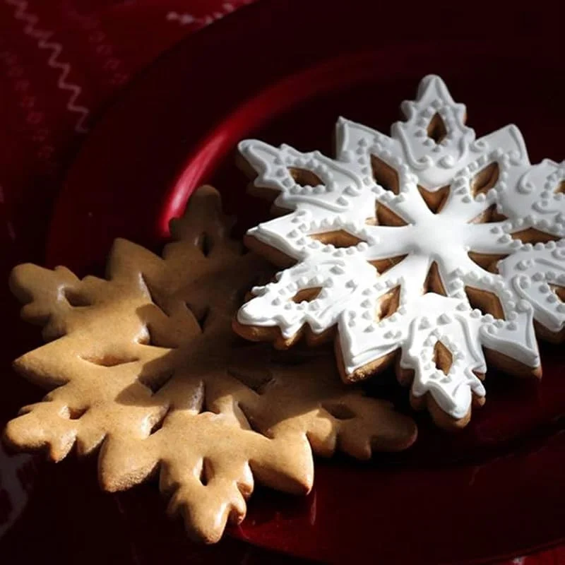Marke: Karlak Karlak Robuste Schneeflocken-Kuchenform aus Edelstahl, Ideal für Lebkuchen und Kekse, Winter-Geburtstagsparty-Dekorationen, Küchen-Backutensilien (Silber) — Weihnachtskueche