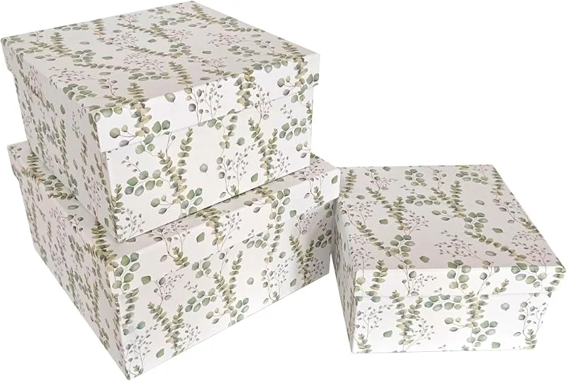 Marke: 2474U 3er-Set Geschenkboxen - PapeRoom - aus stabilem Karton – quadratisch – weiß mit grünen Eukalyptus-Blättern — Geschenkverpackung